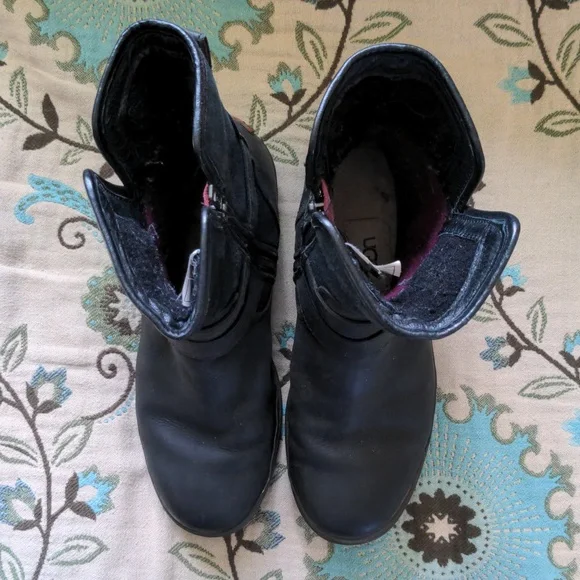 UGG Simmens Black Leather Boots Size 6 - Picture 4 of 9